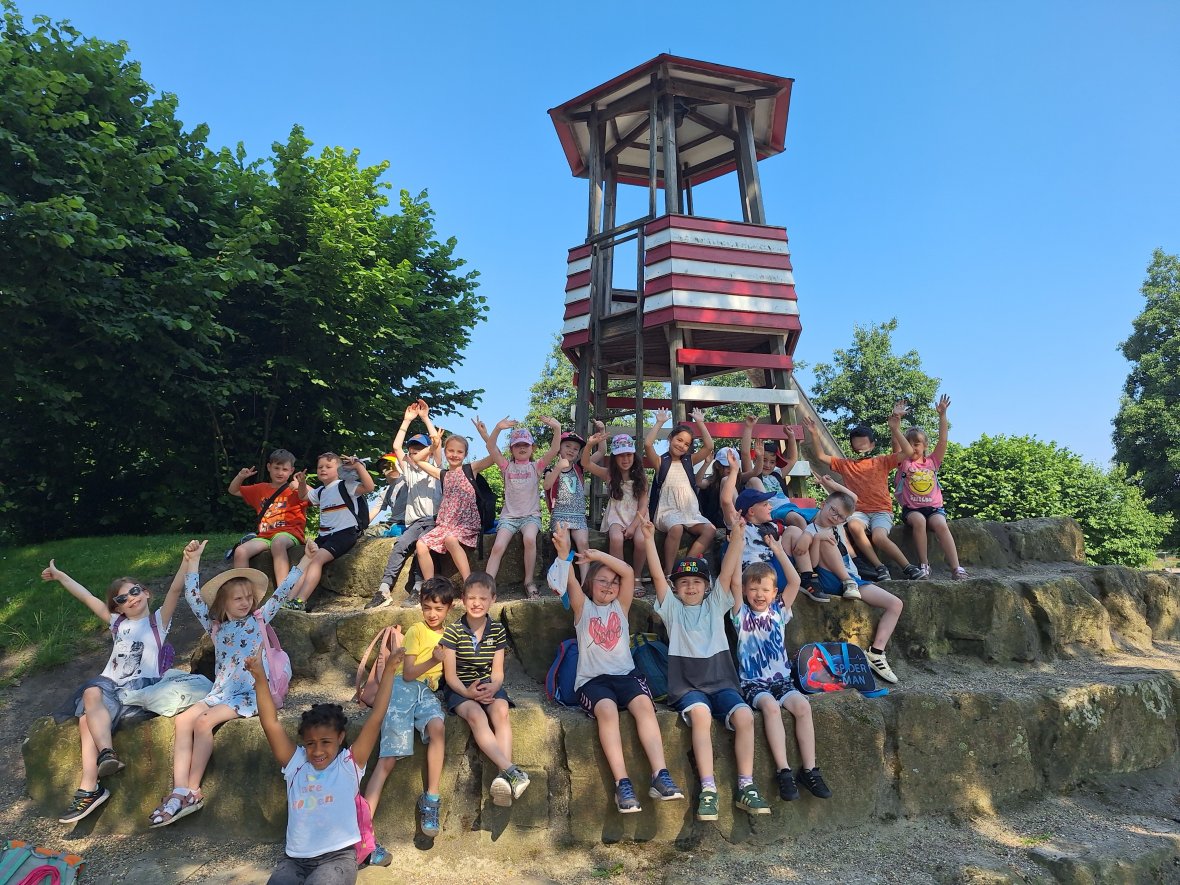 Foto di classe Foto di classe nel parco giochi dei pirati